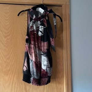 Tank top! Size: M. one shoulder!